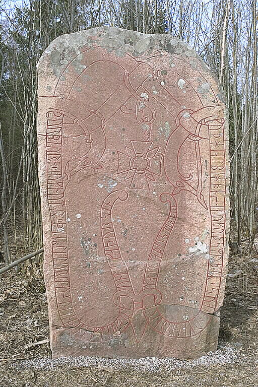 Runes written on runsten, röd gävlesandsten. Date: V m 1000-t